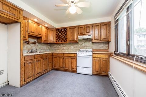 15 Daniel Ct, Saddle Brook, NJ 07663 photo 16