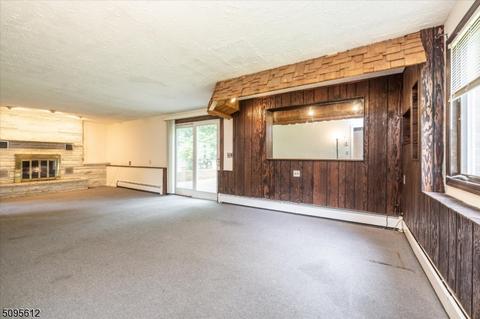 15 Daniel Ct, Saddle Brook, NJ 07663 photo 19