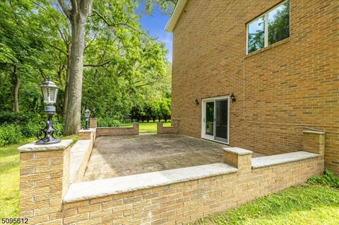 15 Daniel Ct, Saddle Brook, NJ 07663 photo 22