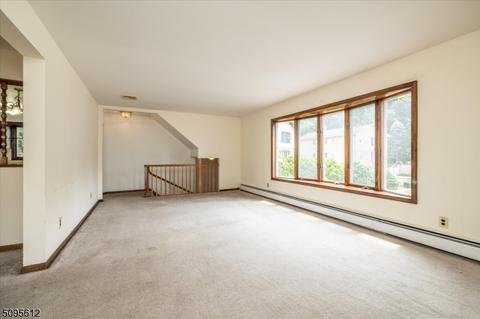 15 Daniel Ct, Saddle Brook, NJ 07663 photo 5