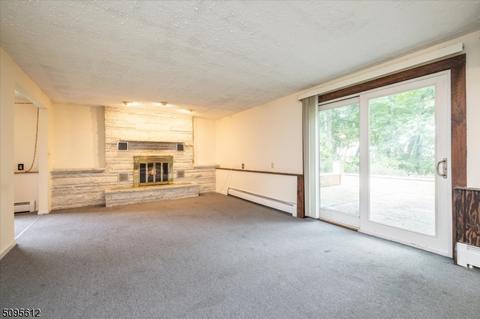 15 Daniel Ct, Saddle Brook, NJ 07663 photo 17