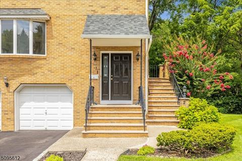 15 Daniel Ct, Saddle Brook, NJ 07663 photo 3