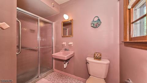 16 Abbott Rd, Wayne, NJ 07470 photo 16