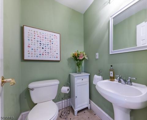 81 Maple St, Millburn, NJ 07041 photo 11