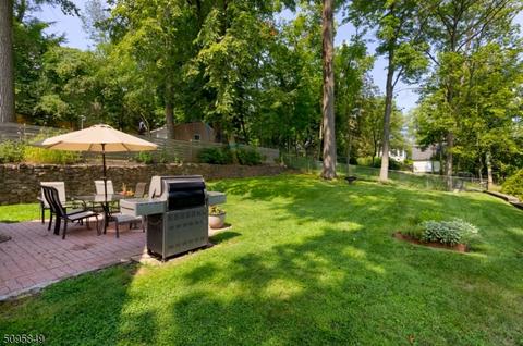 81 Maple St, Millburn, NJ 07041 photo 2