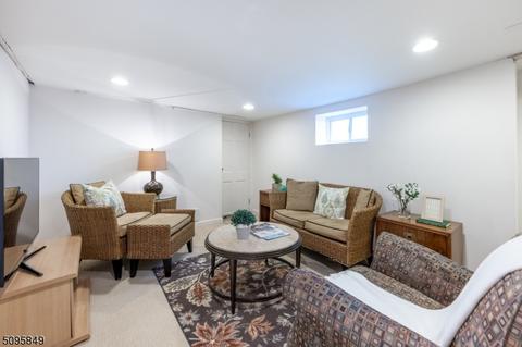 81 Maple St, Millburn, NJ 07041 photo 16
