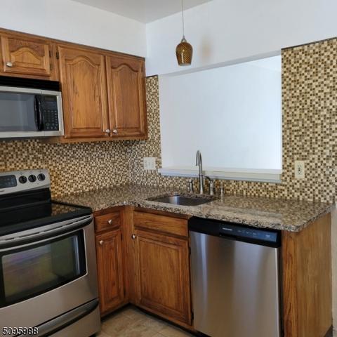 29 Rainier Ct, Hackettstown, NJ 07840 photo 5
