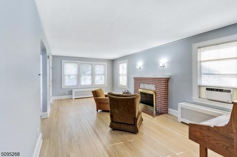 521 Parkside Rd, Plainfield, NJ 07060 photo 2