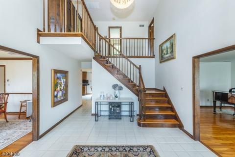 209 Webster Dr, Wayne, NJ 07470 photo 3