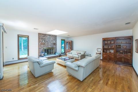 209 Webster Dr, Wayne, NJ 07470 photo 6