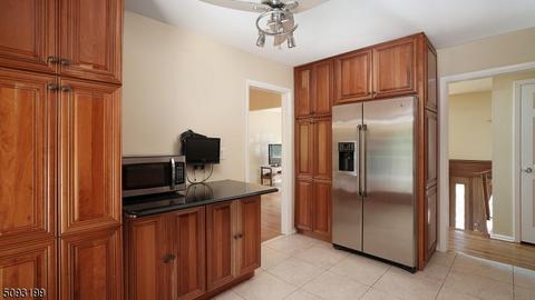 50 Meyer Rd, Edison, NJ 08817 photo 9