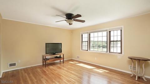 50 Meyer Rd, Edison, NJ 08817 photo 5