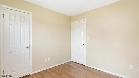 50 Meyer Rd, Edison, NJ 08817 photo 17