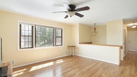 50 Meyer Rd, Edison, NJ 08817 photo 4