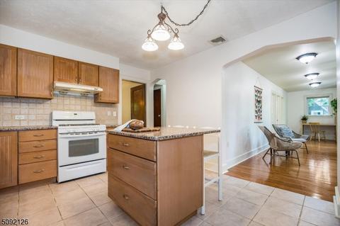 88 Maple St, Millburn, NJ 07041 photo 7