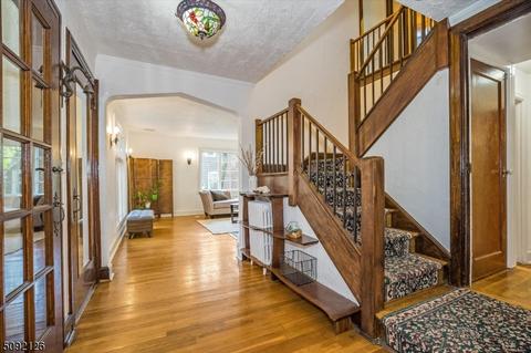 88 Maple St, Millburn, NJ 07041 photo 2