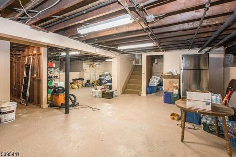 35 Overlook Ter, Nutley, NJ 07110 photo 21