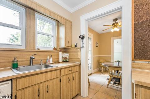 35 Overlook Ter, Nutley, NJ 07110 photo 10