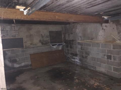 52 Smith Ln, Wayne, NJ 07470 photo 18