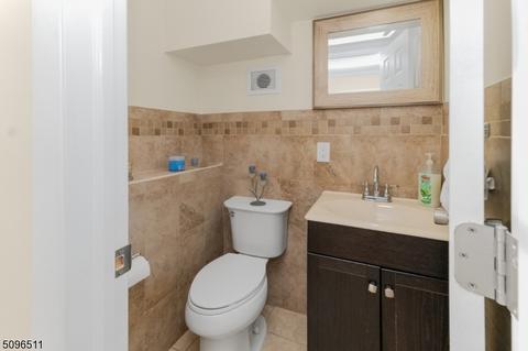 587 Teaneck Rd, Teaneck, NJ 07666 photo 17