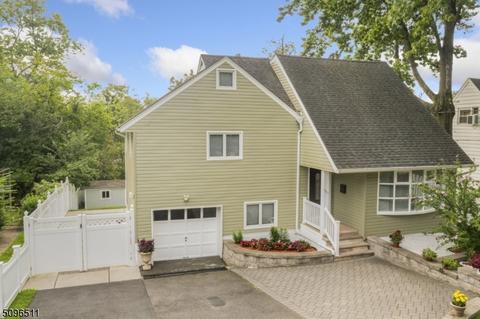 587 Teaneck Rd, Teaneck, NJ 07666 photo 3