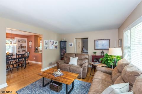 151 Hillcrest Dr, Wayne, NJ 07470 photo 4