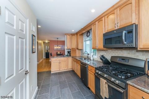 151 Hillcrest Dr, Wayne, NJ 07470 photo 7