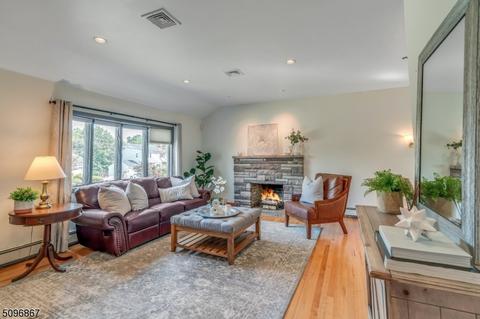 21 E Crescent Ave, Ramsey, NJ 07446 photo 3