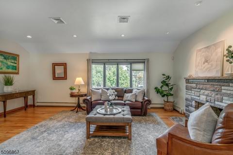 21 E Crescent Ave, Ramsey, NJ 07446 photo 15