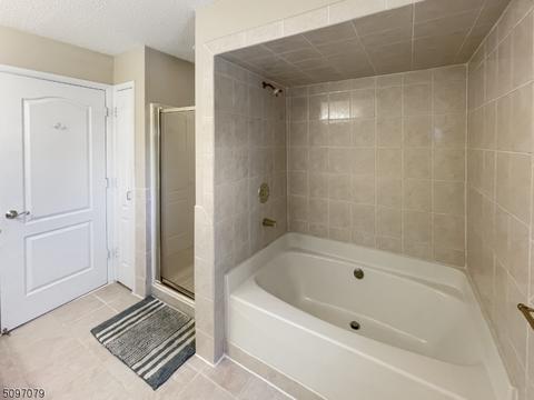 8033 Brittany Dr, Wayne, NJ 07470 photo 18