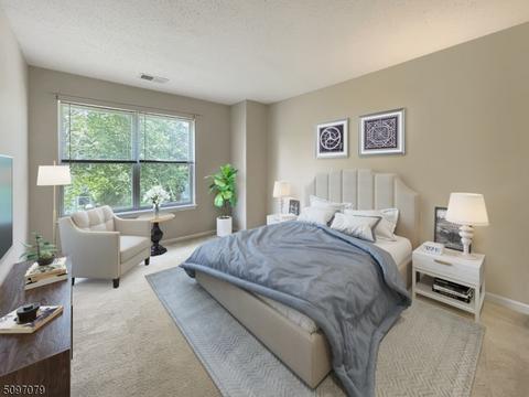 8033 Brittany Dr, Wayne, NJ 07470 photo 12