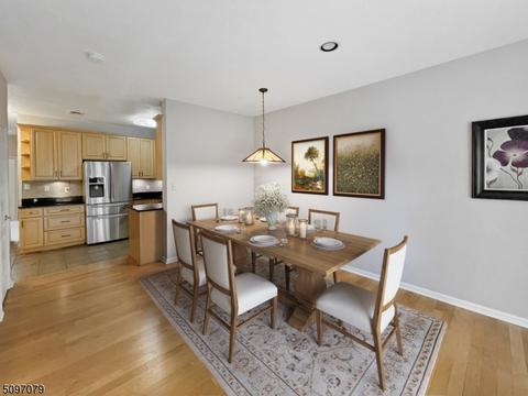 8033 Brittany Dr, Wayne, NJ 07470 photo 9