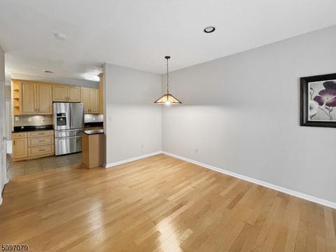 8033 Brittany Dr, Wayne, NJ 07470 photo 8