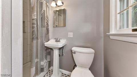 15 Raleigh Ln, Wayne, NJ 07470 photo 20