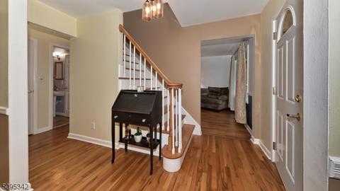15 Raleigh Ln, Wayne, NJ 07470 photo 4