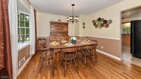 15 Raleigh Ln, Wayne, NJ 07470 photo 6