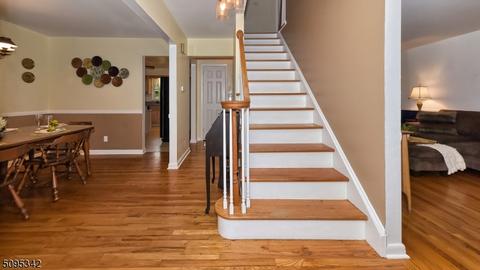 15 Raleigh Ln, Wayne, NJ 07470 photo 3