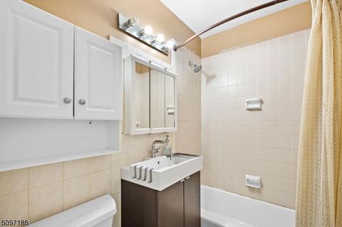 444 River Rd #H, Nutley, NJ 07110 photo 9