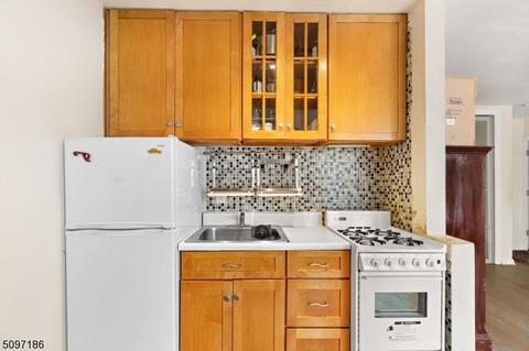 444 River Rd #H, Nutley, NJ 07110 photo 8