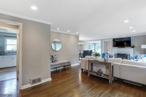 2 Robin Hood Rd, Summit, NJ 07901 photo 10