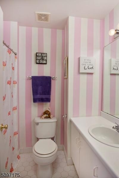 32 Saxton Dr, Hackettstown, NJ 07840 photo 14