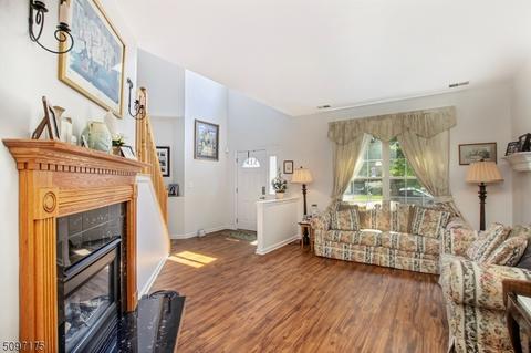 32 Saxton Dr, Hackettstown, NJ 07840 photo 8