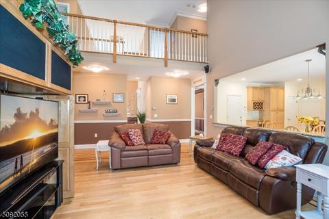 30 Stratton Dr, Wayne, NJ 07470 photo 7
