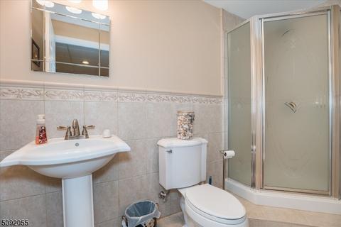 30 Stratton Dr, Wayne, NJ 07470 photo 24