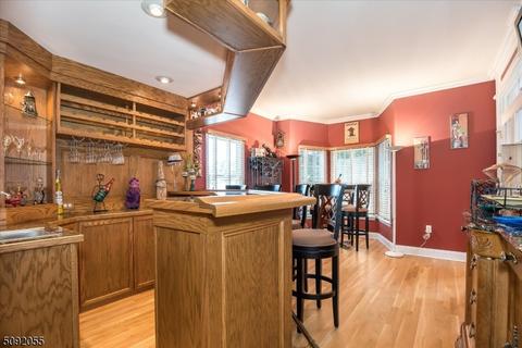 30 Stratton Dr, Wayne, NJ 07470 photo 5