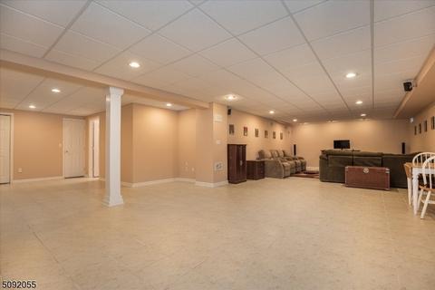 30 Stratton Dr, Wayne, NJ 07470 photo 23