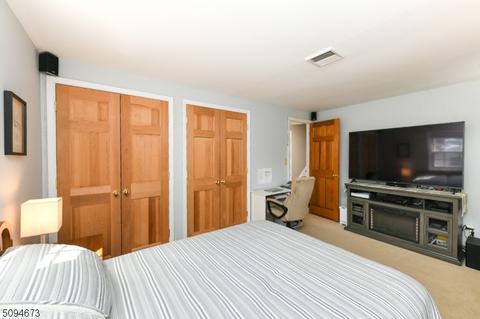 14 Crest Dr, Bound Brook, NJ 08805 photo 19
