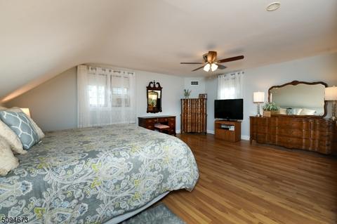 14 Crest Dr, Bound Brook, NJ 08805 photo 21