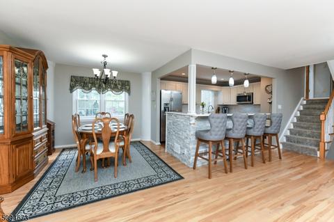 14 Crest Dr, Bound Brook, NJ 08805 photo 10