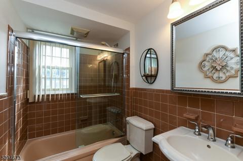 14 Crest Dr, Bound Brook, NJ 08805 photo 22